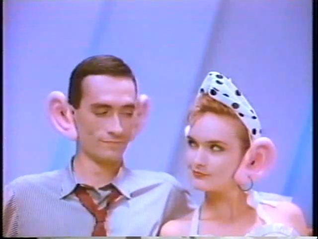 David Van Tieghem - Sony Beta Hi-Fi Commercial (1984) 0-23 screenshot.png